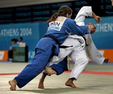 Marlon Lopez, fall - 2004 Athens Paralympics  - Judo