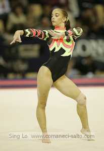 Laura Campos floor dance - Aarhus Worlds 2006