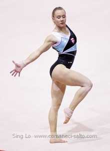Ariella Kaeslin floor dance - Aarhus Worlds 2006 