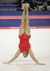 Razvan Selariu floor wide arm handstand - Aarhus Worlds 2006 