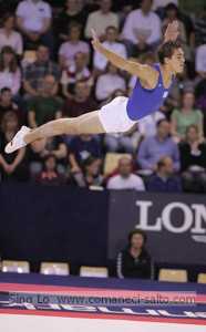 Alexander "Alex" Shatilov floor dive - Aarhus Worlds 2006