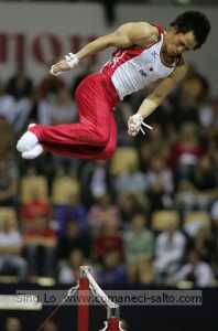 Hiroyuki Tomita high bar kovacs with twist - Aarhus Worlds 2006
