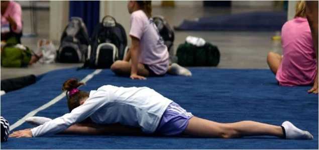 me in gymnastics and my team (Photo 68)